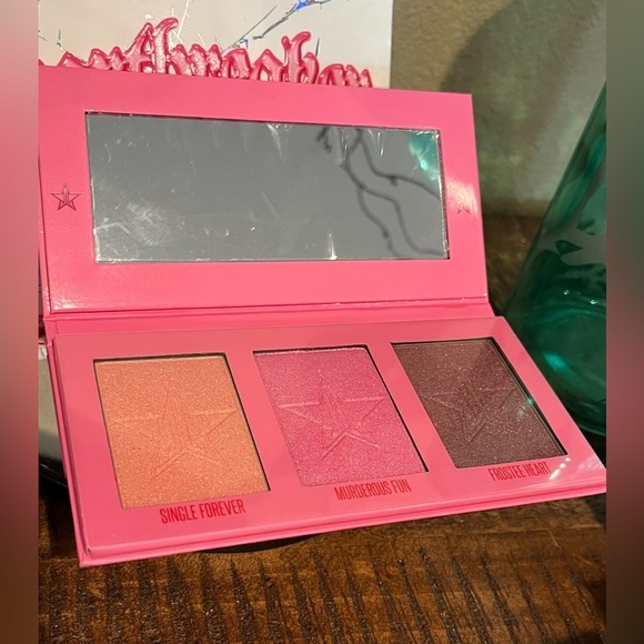 Jeffree Star Heartbreaker Skin Frost Highlighter Palette, NEW IN BOX! - Picture 2 of 7
